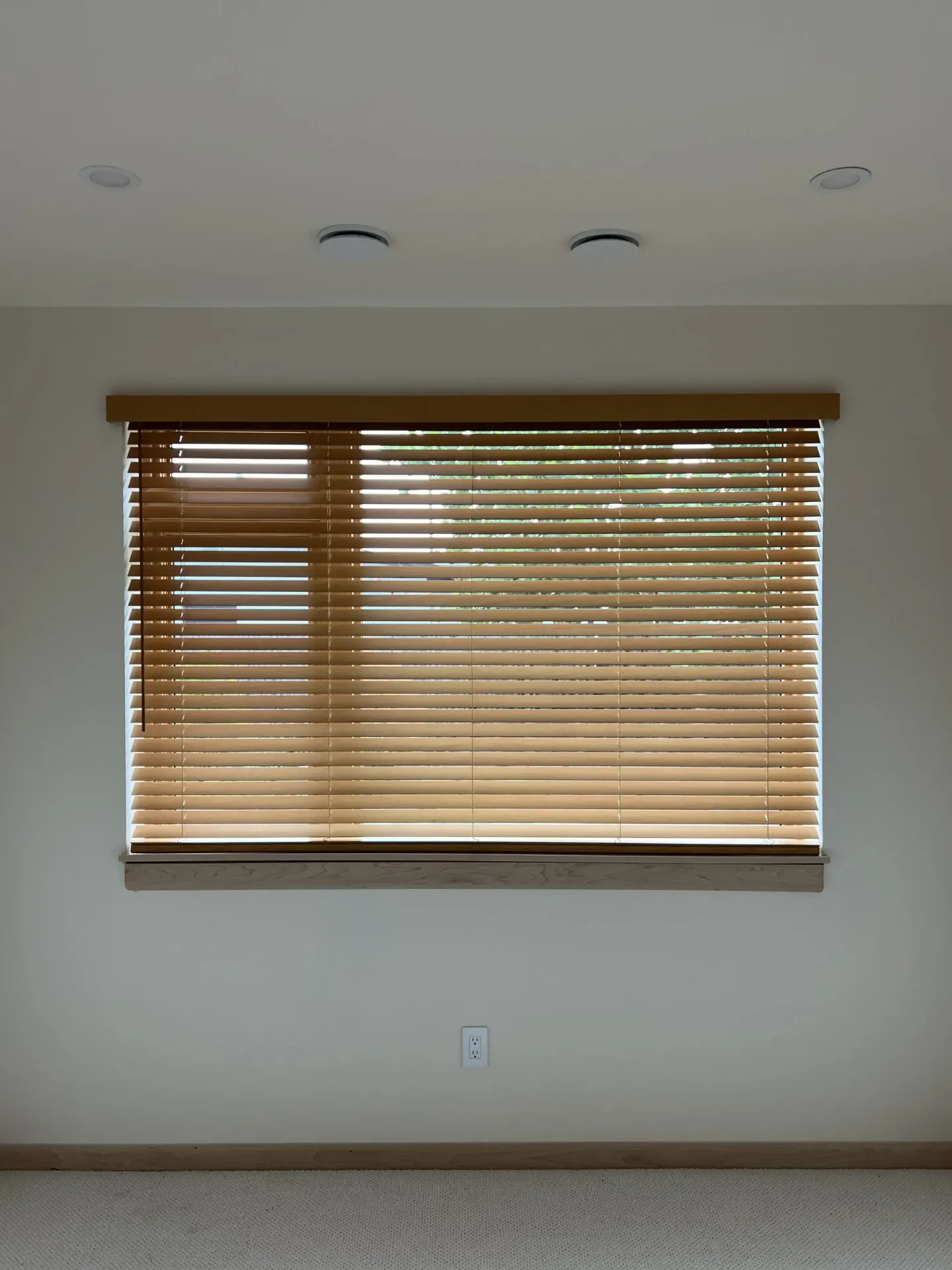 Motorized blinds fitting